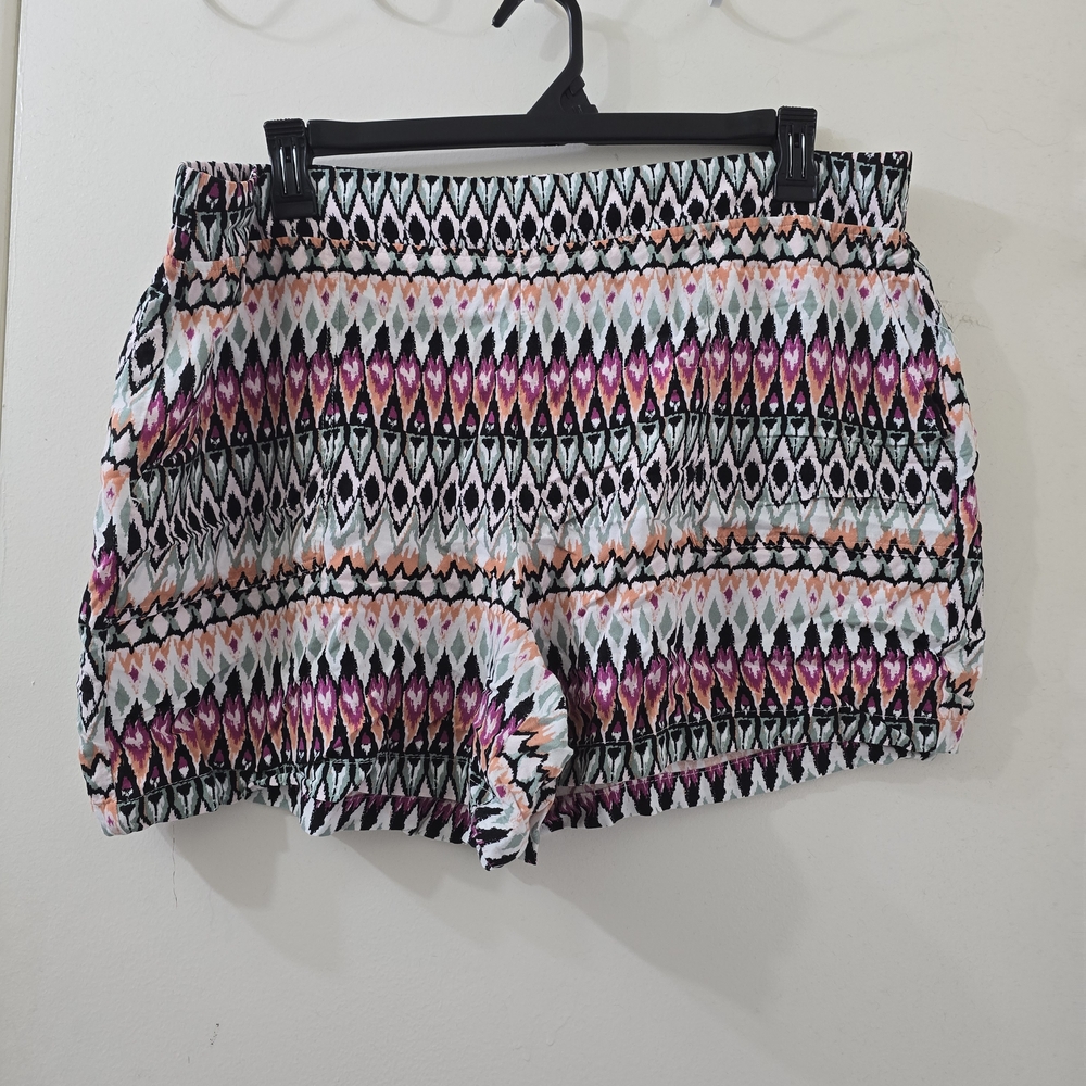 Patterned Women's Shorts